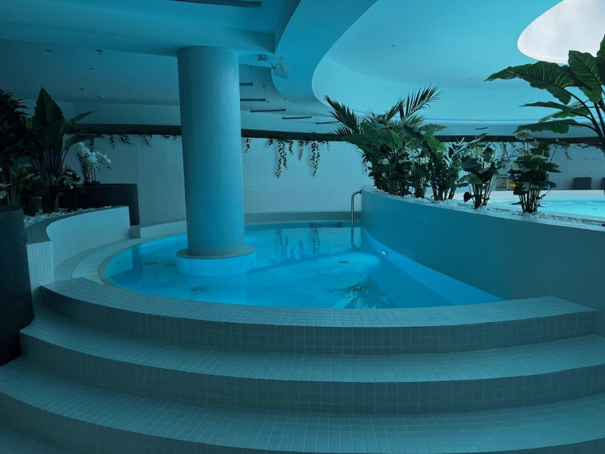 Hanza Tower Bohemia 22 Pool & Jacuzzi Szczecin Ngoại thất bức ảnh
